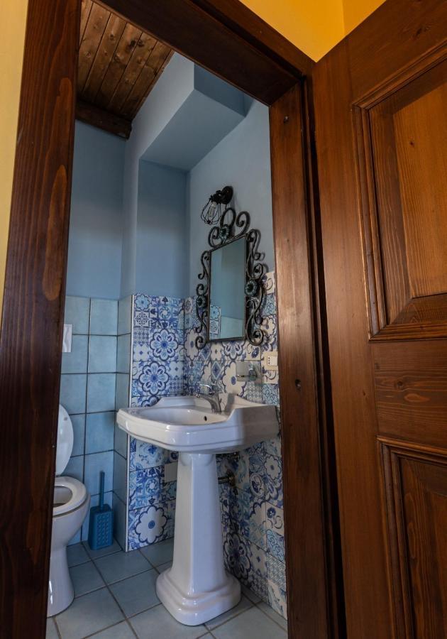 Castello Di Petecciano B&B 모스치아노 산탄젤로 외부 사진