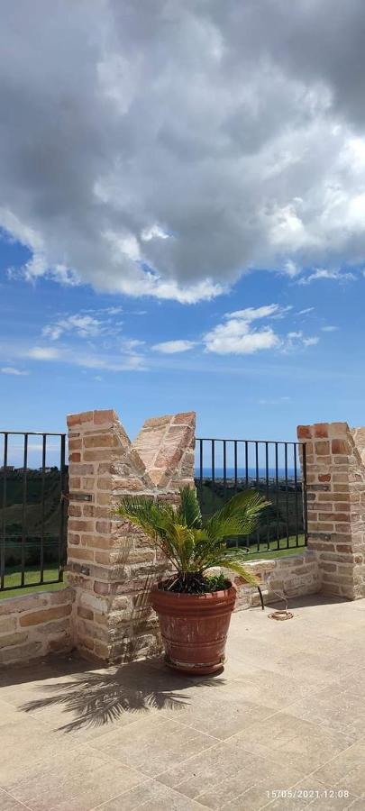 Castello Di Petecciano B&B 모스치아노 산탄젤로 외부 사진