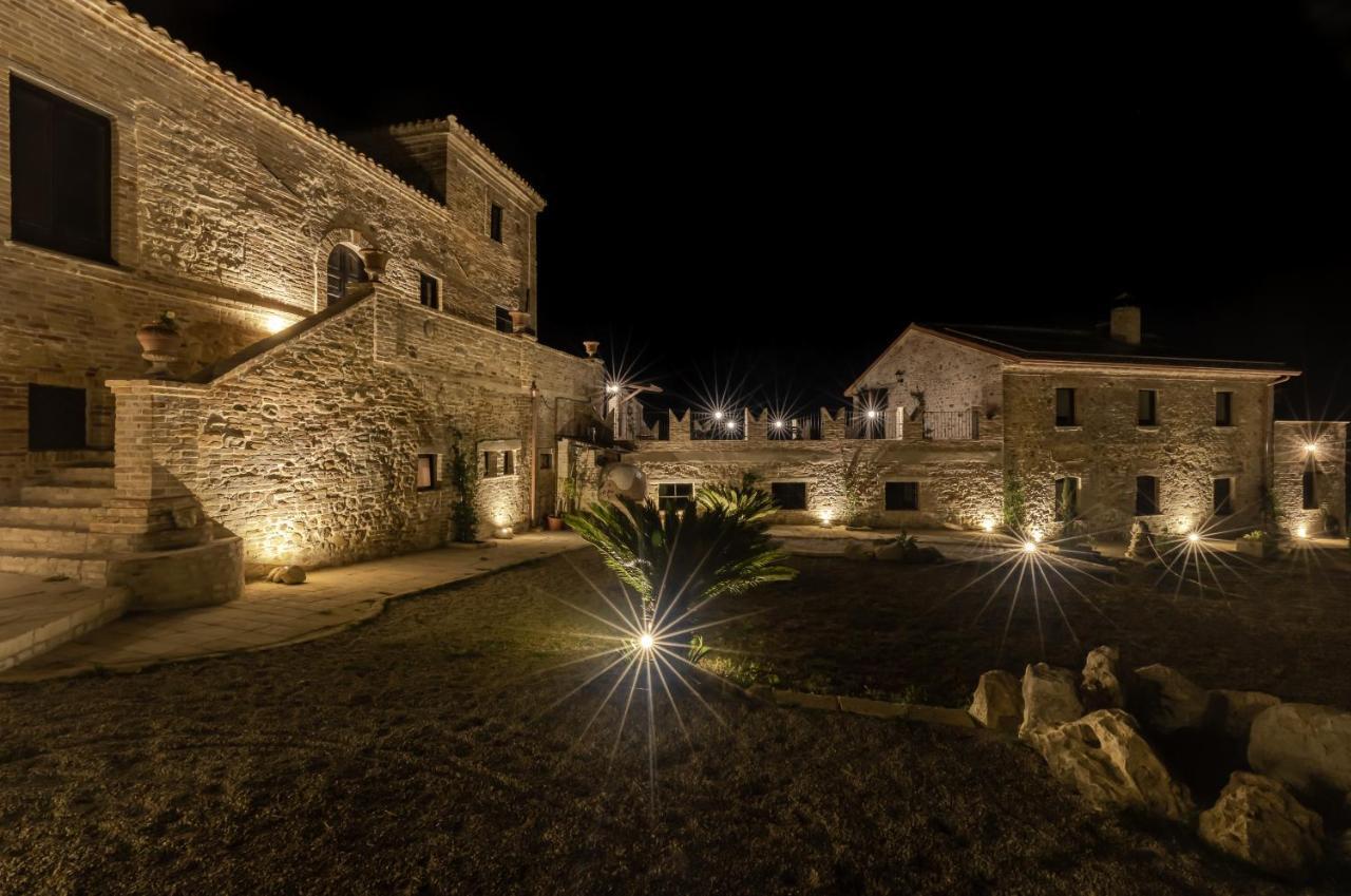 Castello Di Petecciano B&B 모스치아노 산탄젤로 외부 사진