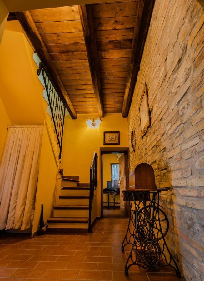 Castello Di Petecciano B&B 모스치아노 산탄젤로 외부 사진