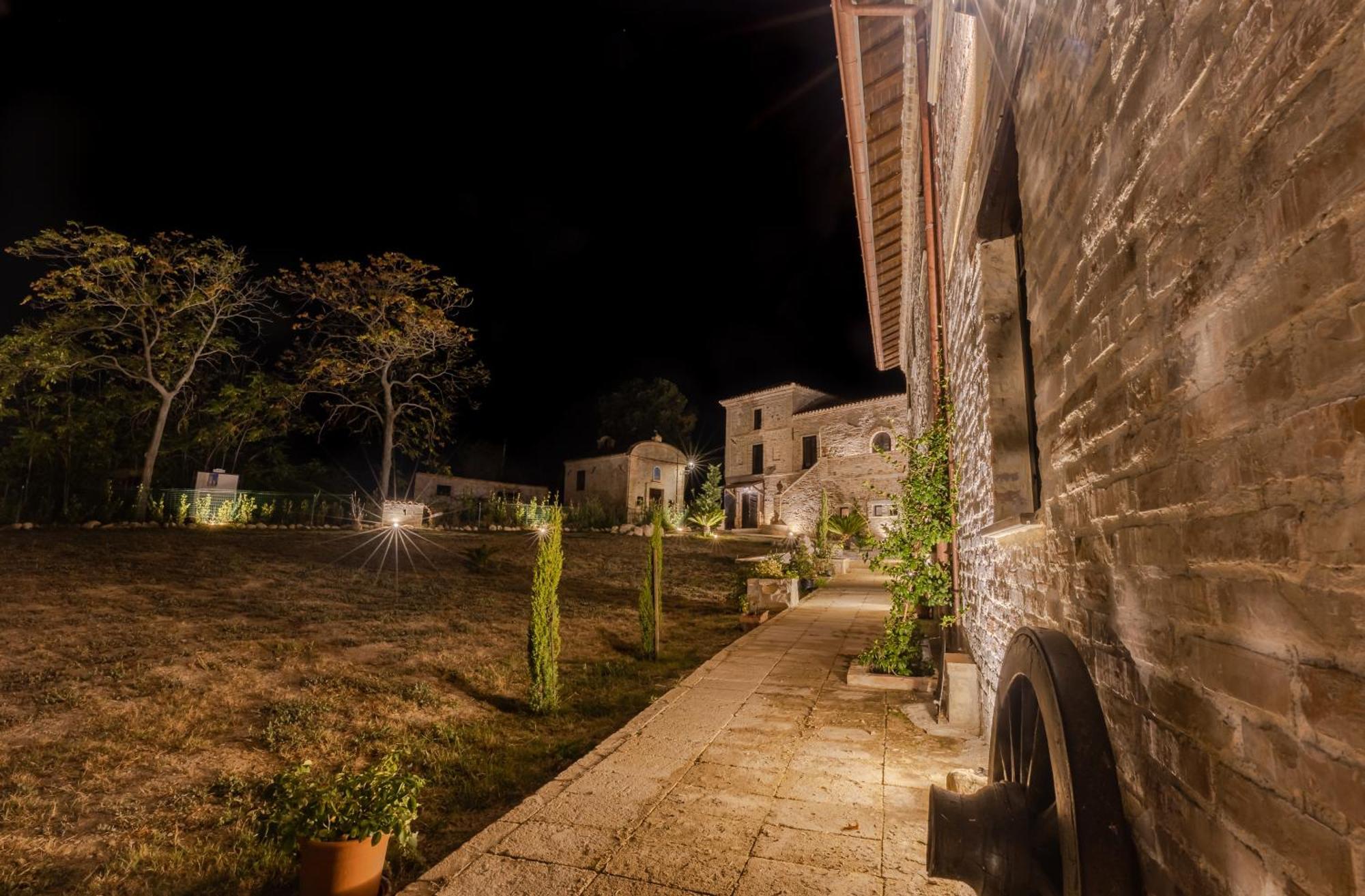 Castello Di Petecciano B&B 모스치아노 산탄젤로 외부 사진