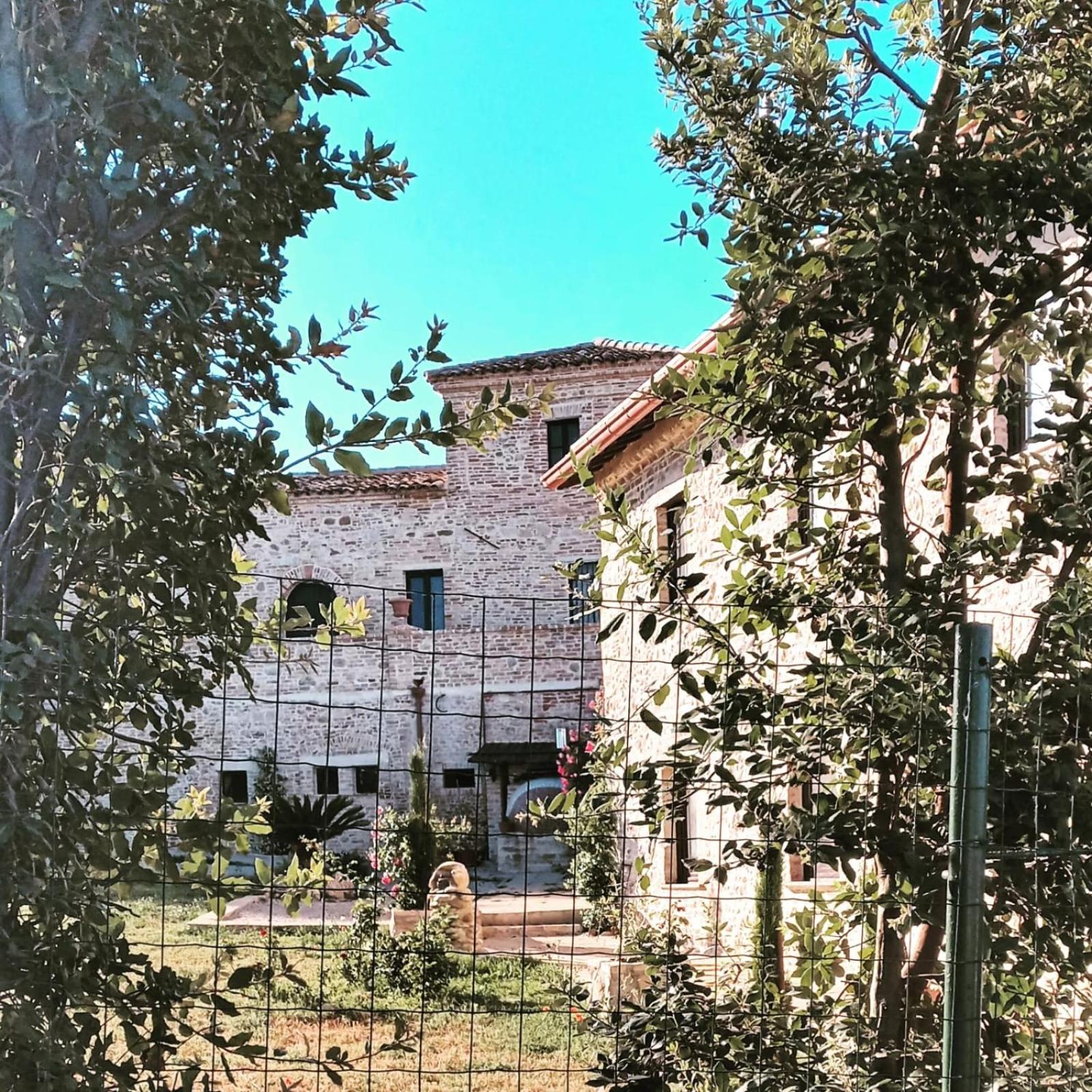 Castello Di Petecciano B&B 모스치아노 산탄젤로 외부 사진