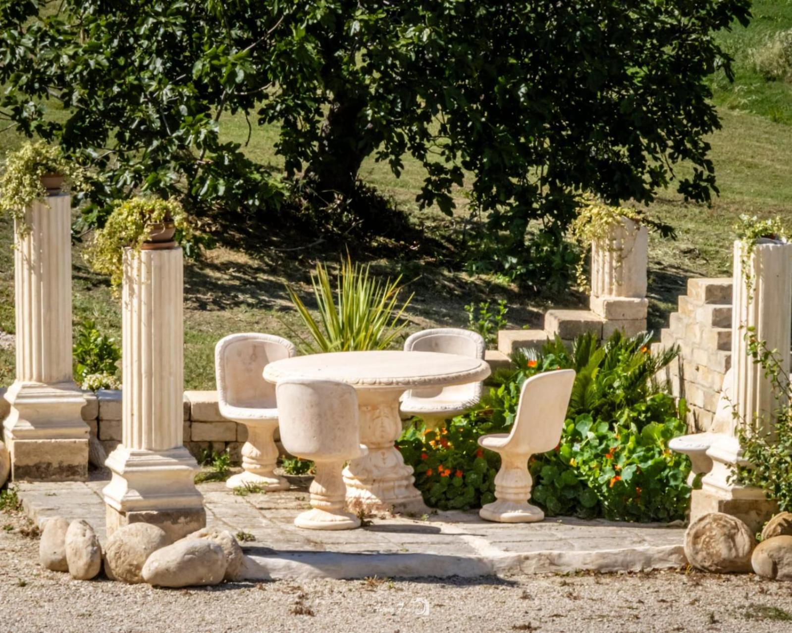 Castello Di Petecciano B&B 모스치아노 산탄젤로 외부 사진